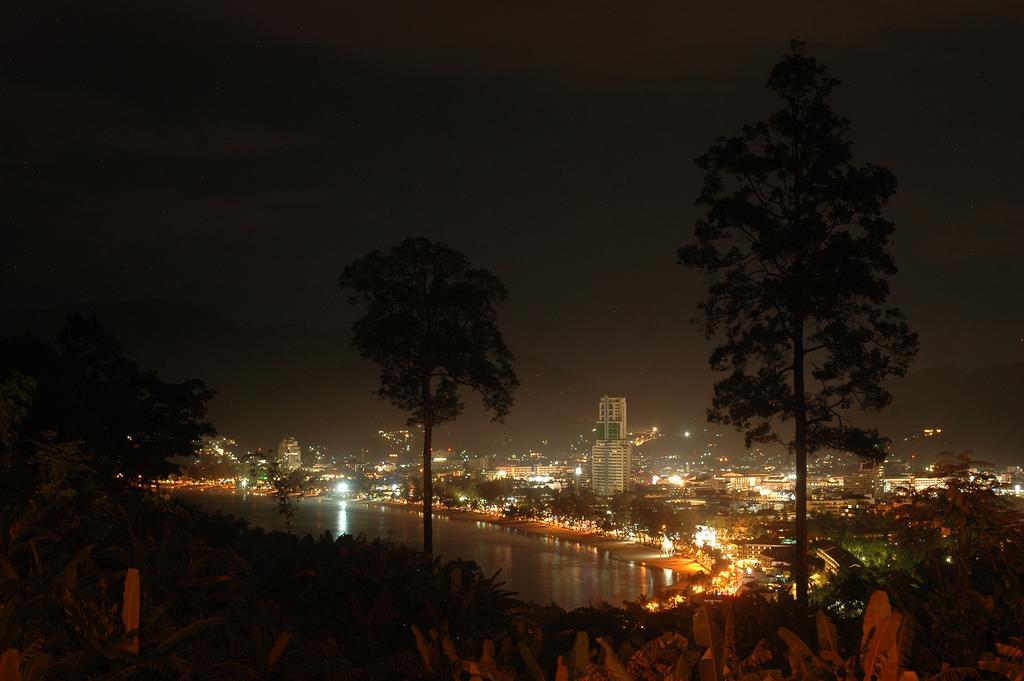 U Sabai Living Hotel Patong Exterior photo